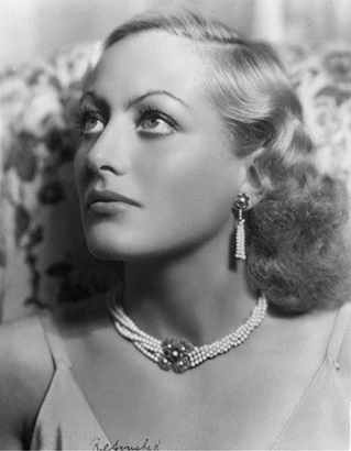 1930s Joan Crawford's pearl necklace and earrings