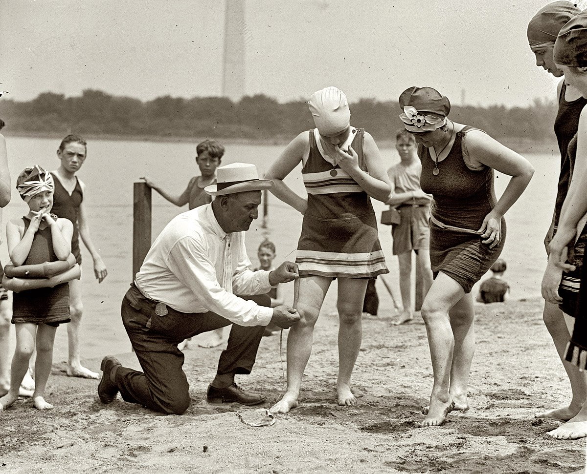 June-30-1922.-Washington-policeman-Bill-Norton-swimsuits.jpg