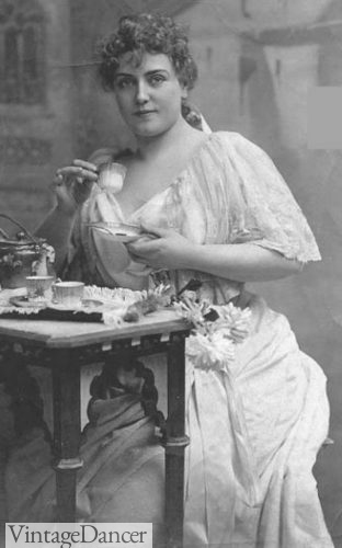Lillian Russell plus szie Edwardian fashion actress