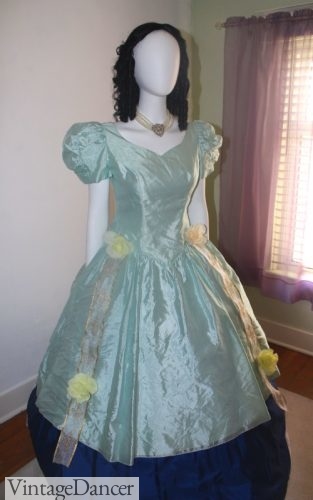 Make a Victorian ballgown- Easy DIY tips