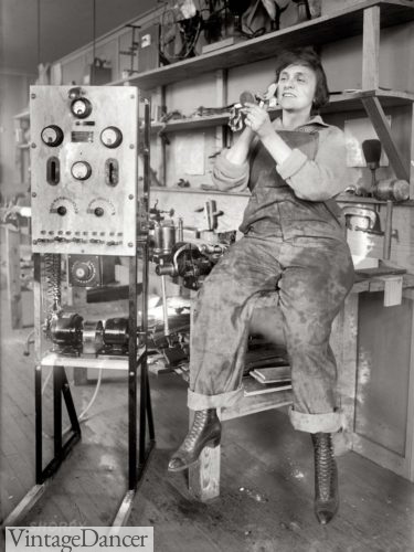 Mary Texanna Loomis, founder the Loomis Radio School in Washington, D.C 1921 wearing denim overalls