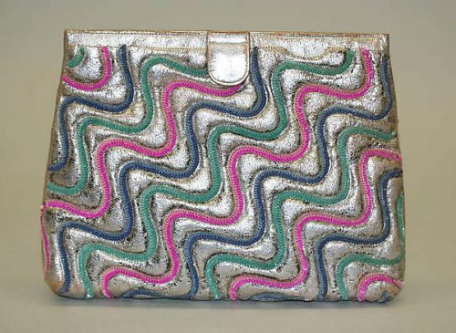 This Koret purse from the Metropolitan Museum demonstrates the beautiful detail incorporated into evening bags of the 1930s.