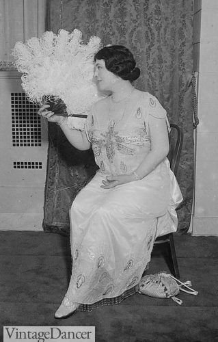 1910s plus size women fashion evening dress gown