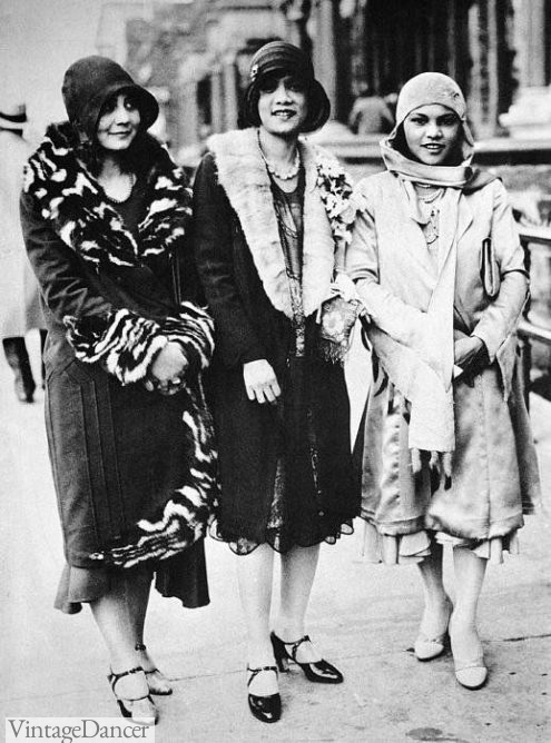 New York, Harlem 1927, black flappers in fur coats
