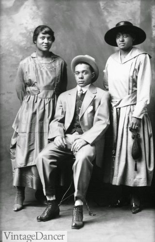1918 W. H. Harrington family black fashion 1910s WW1