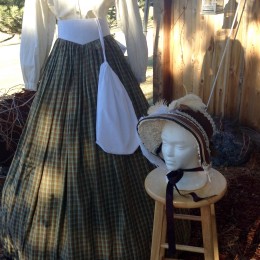 Make an Easy Victorian Costume Dress with a Skirt and Blouse