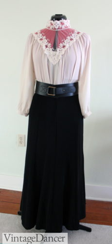 Easy Victorian costume of skirt, blouse and belt. 