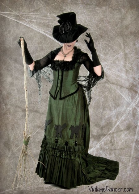 . Victorian witch Halloween costume idea. See more historical Halloween costume ideas at VintageDancer.com