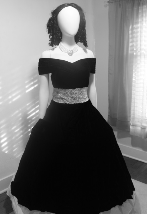 How to Make a Victorian Ball Gown No Sewing!