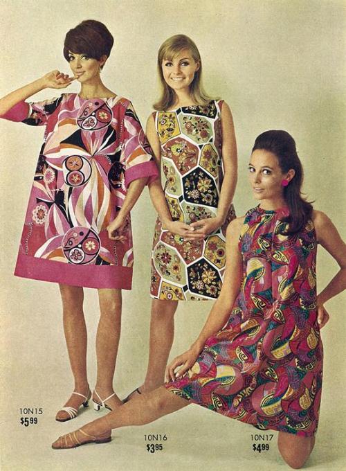 60s Fashion for Hippies - Women and Men