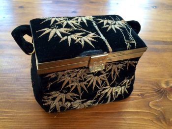 box-bags-1930s-velvet-asain