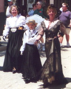 Victorian fashion dresses