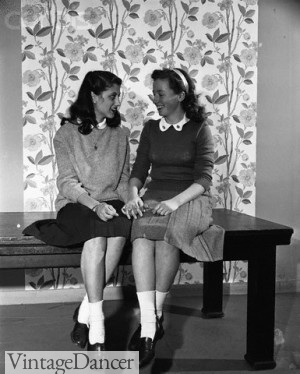 1940s teenagers sweaters