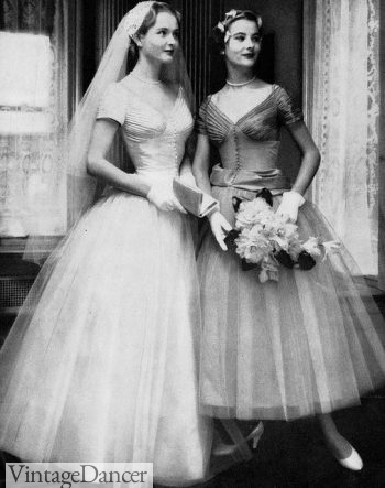 1953, short gloves for brides and bridesmaids