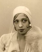 1920s black hairstyles - Josephine Baker with a spit curl on the cheek