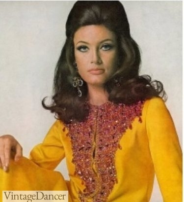 Long 1960s hairstyle half up half down