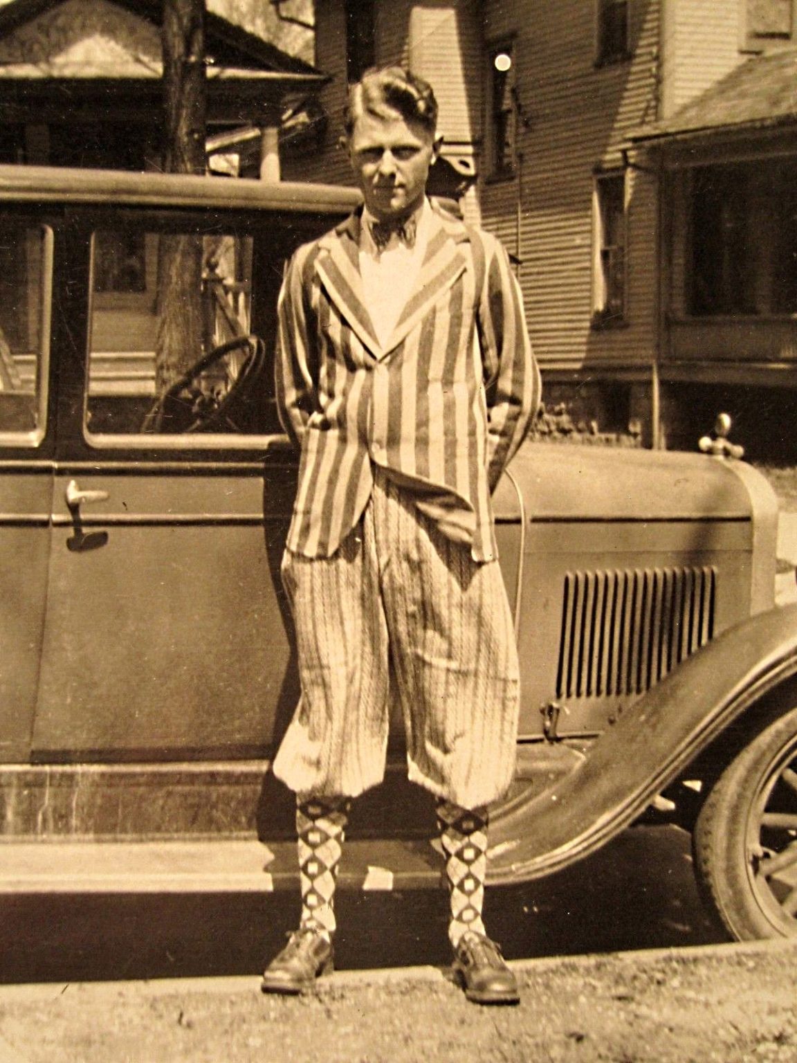 1920s Men's Pants History Oxford Bags, Plus Four Knickers, Overalls