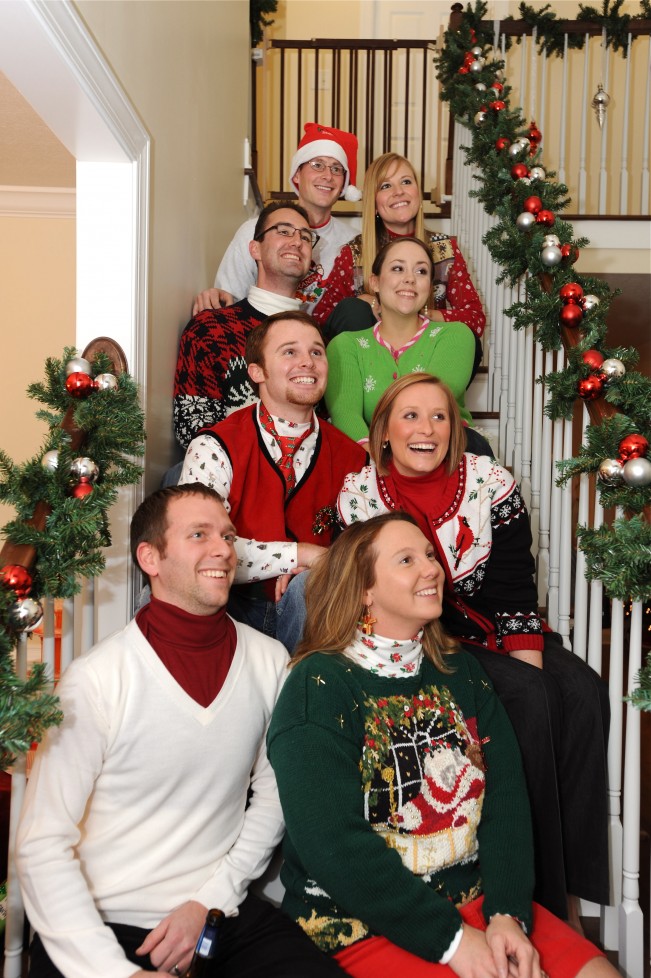 7 Vintage Family Christmas Photo Ideas