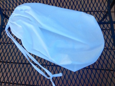 A simple bag to hide modern ammentities